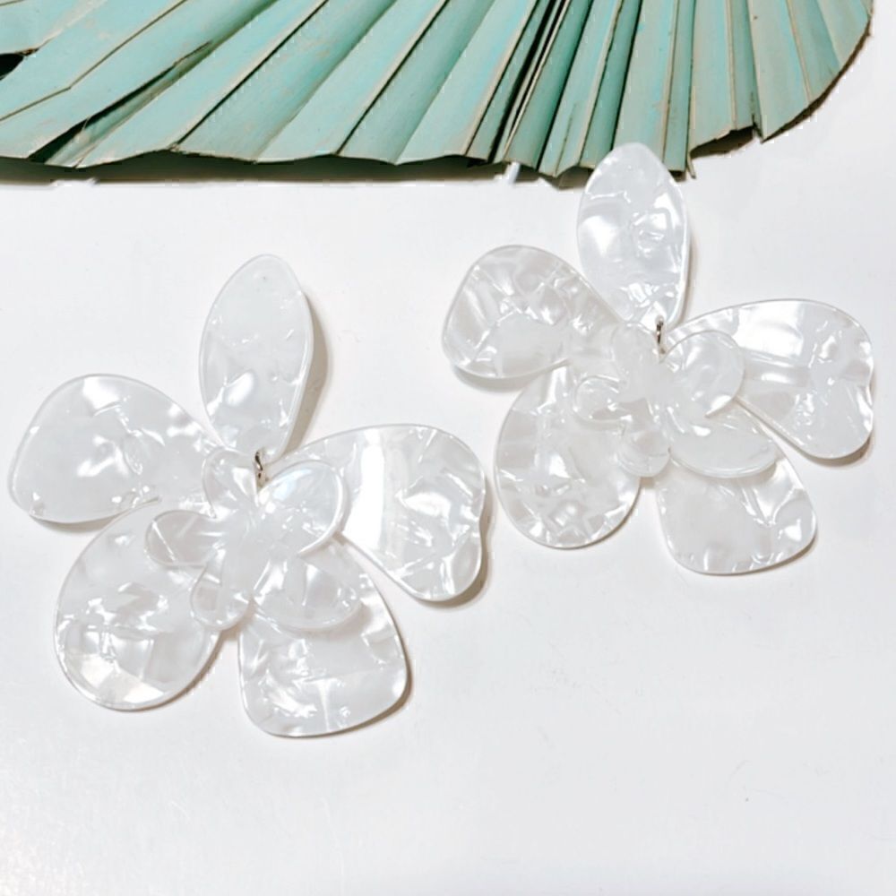 Flower statement earrings  S95
